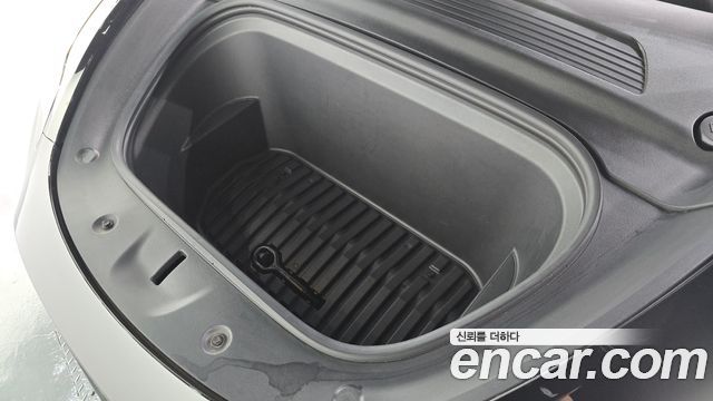 Tesla Model Y 2021 — photo 6
