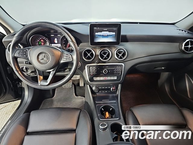 Mercedes-Benz GLA-Class 2019 — photo 5