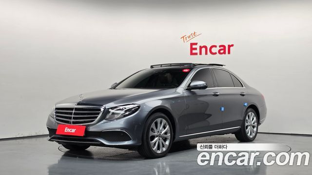 Mercedes-Benz E-Class 2017 — photo 1