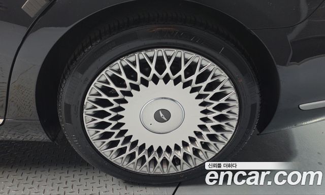 Genesis G90 2019 — photo 5