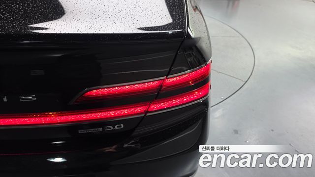 Genesis G90 2019 — photo 9