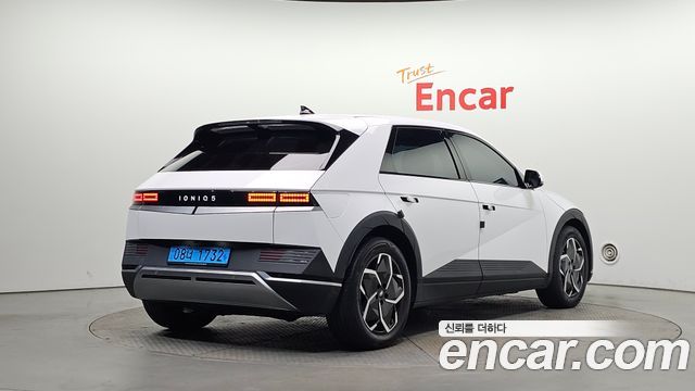 Hyundai Ioniq5 2022 — photo 2