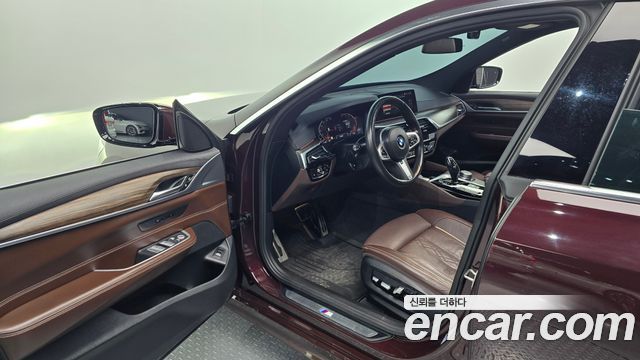 BMW Gran Turismo 2020 — photo 17