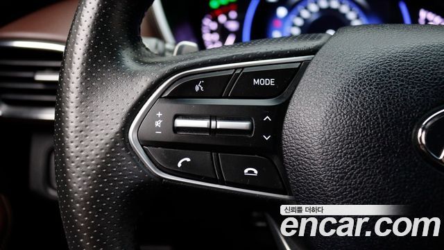 Hyundai Santafe 2020 — photo 17