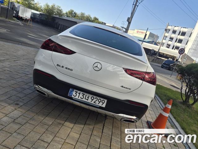 Mercedes-Benz GLE-Class 2025 — photo 2