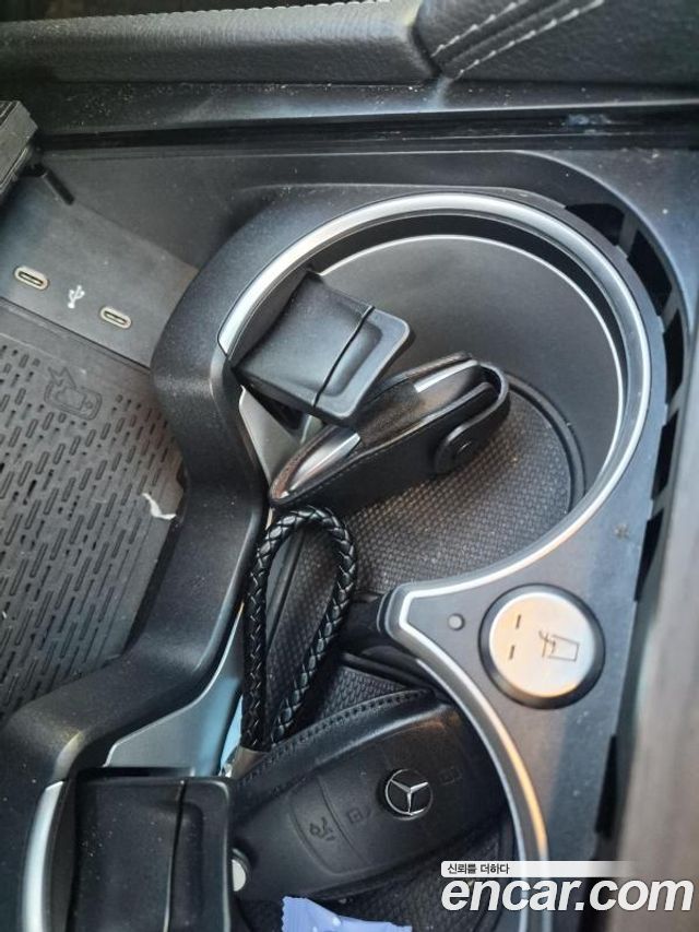 Mercedes-Benz GLE-Class 2025 — photo 5