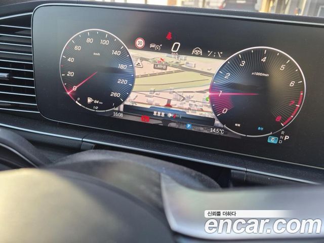 Mercedes-Benz GLE-Class 2025 — photo 6
