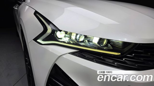 Kia K5 2022 — photo 8