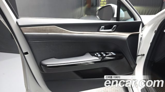 Kia K5 2022 — photo 14