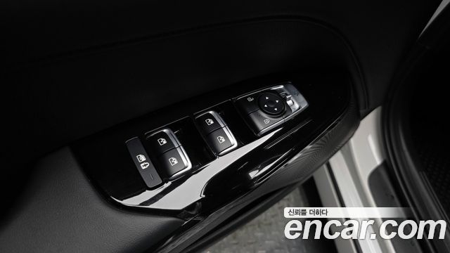 Kia K5 2022 — photo 29