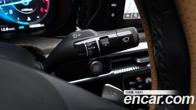 Kia K5 2022 — photo 36