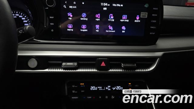Kia K5 2023 — photo 20