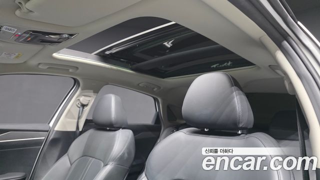 Kia K5 2023 — photo 24