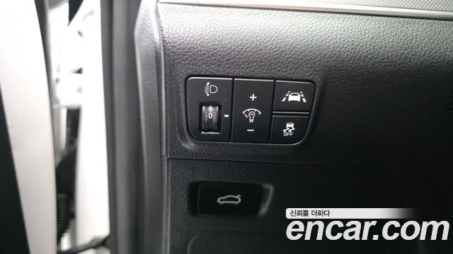 Kia K5 2023 — photo 25