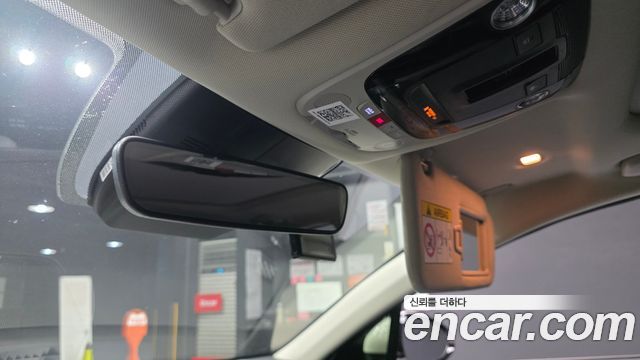 Kia K5 2023 — photo 28