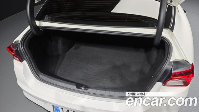 Kia K5 2023 — photo 30