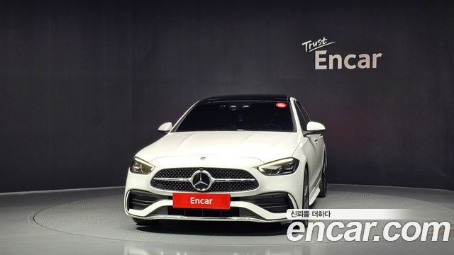 Mercedes-Benz C-Class 2025 — photo 3