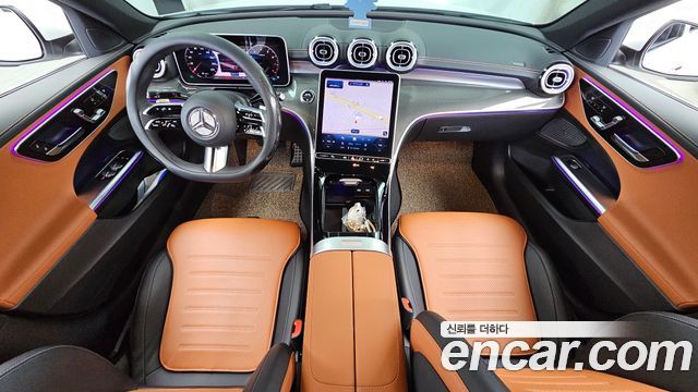 Mercedes-Benz C-Class 2025 — photo 7