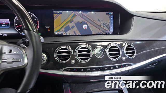Mercedes-Benz S-Class 2020 — photo 19