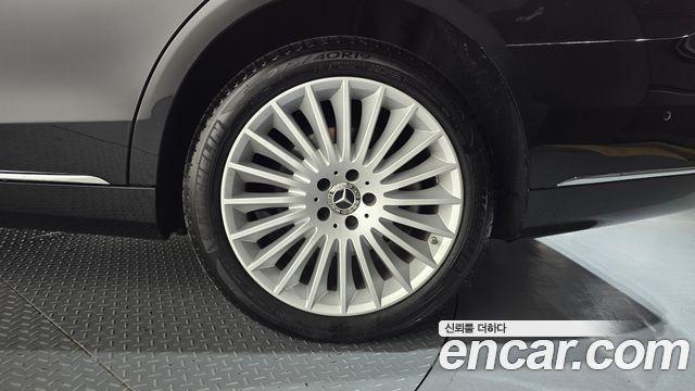 Mercedes-Benz S-Class 2020 — photo 7