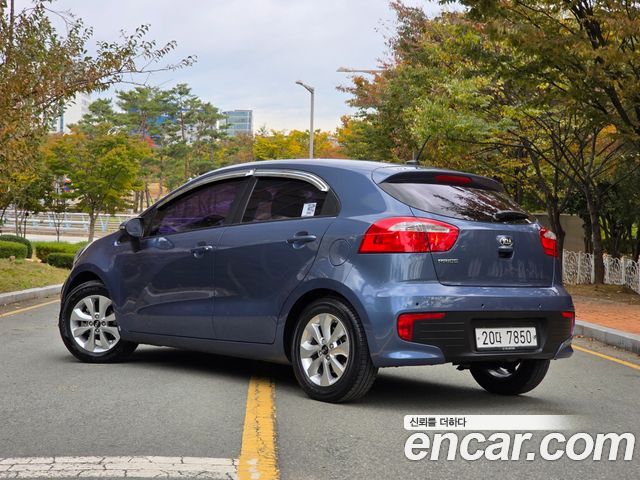 Kia pride 2015 — photo 2