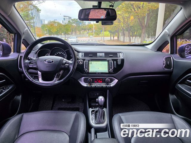 Kia pride 2015 — photo 7