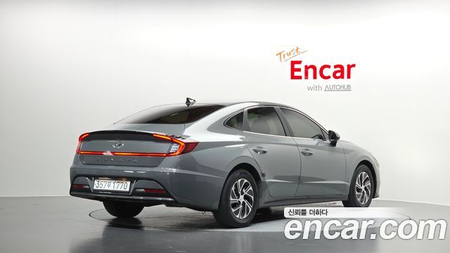 Hyundai Sonata 2022 — photo 2