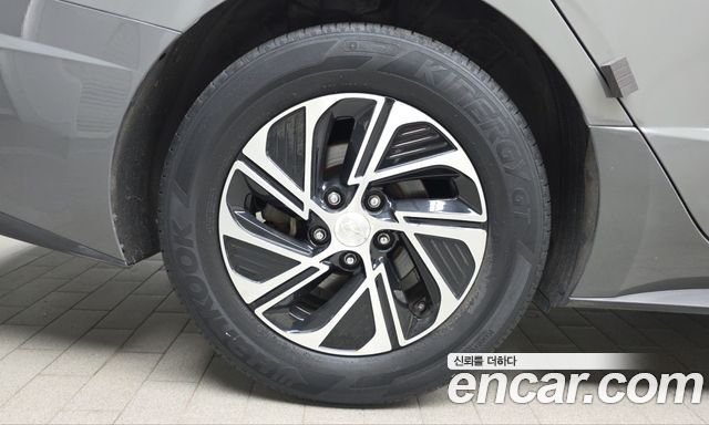Hyundai Sonata 2022 — photo 5