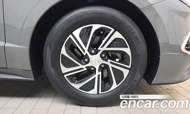 Hyundai Sonata 2022 — photo 7