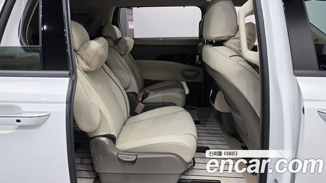 Kia Canival 2025 — photo 17