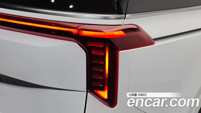 Kia Canival 2025 — photo 9