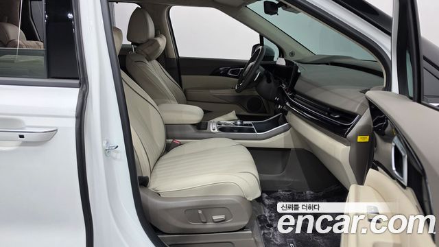 Kia Canival 2025 — photo 16