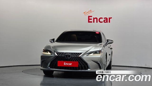 Lexus ES 2023 — photo 3