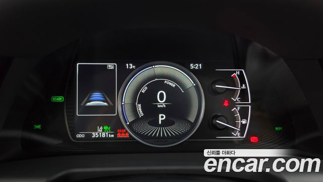 Lexus ES 2023 — photo 11