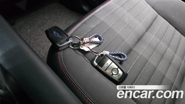 Ford Explorer 2025 — photo 21