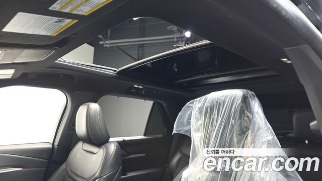 Ford Explorer 2025 — photo 24