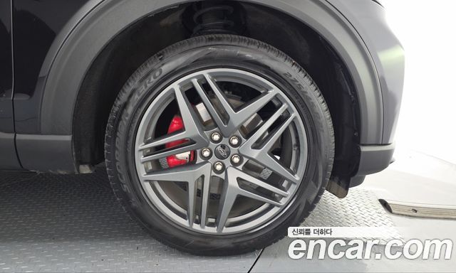 Ford Explorer 2025 — photo 7
