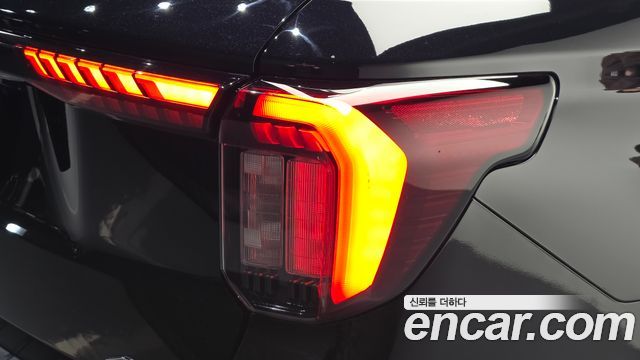 Ford Explorer 2025 — photo 9