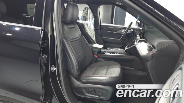 Ford Explorer 2025 — photo 16