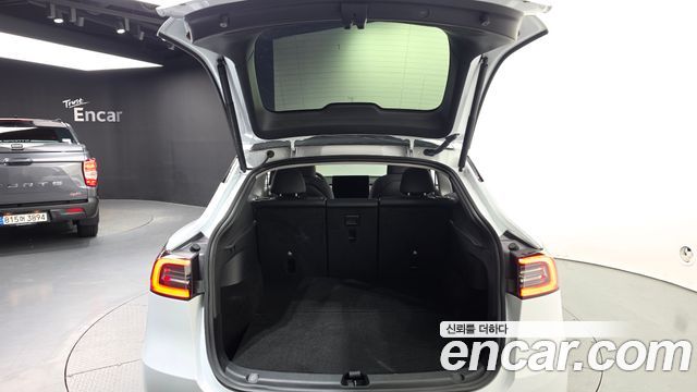 Tesla Model Y 2024 — photo 26