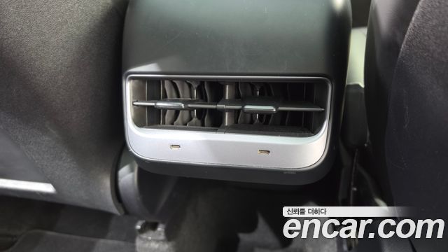Tesla Model Y 2024 — photo 29