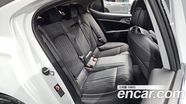 Genesis G70 2020 — photo 17