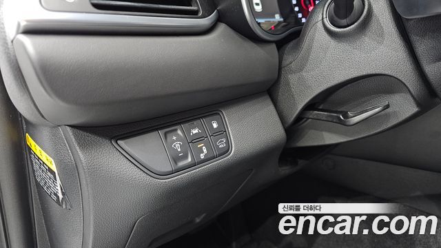 Genesis G70 2020 — photo 22