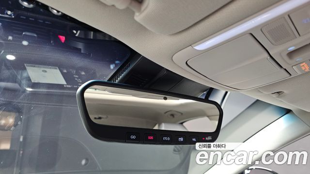 Genesis G70 2020 — photo 23