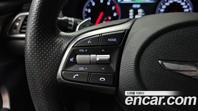 Genesis G70 2020 — photo 26