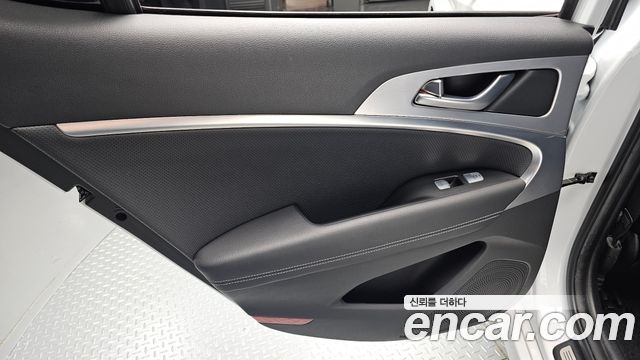 Genesis G70 2020 — photo 15