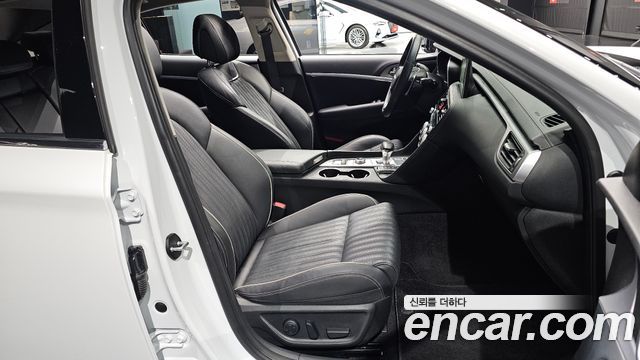 Genesis G70 2020 — photo 16