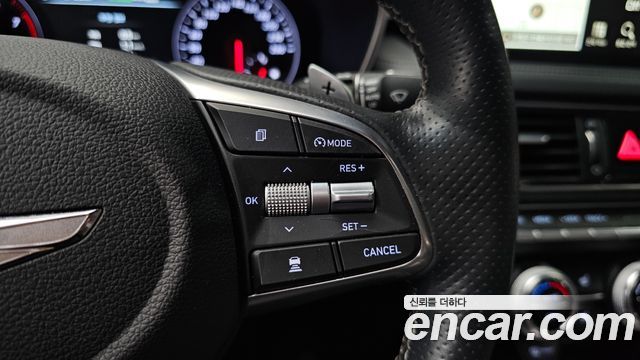 Genesis G70 2020 — photo 27