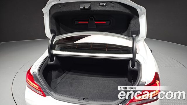 Genesis G70 2020 — photo 33