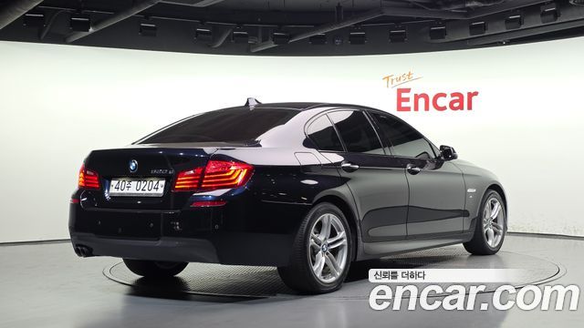 BMW 5-Series 2016 — photo 2